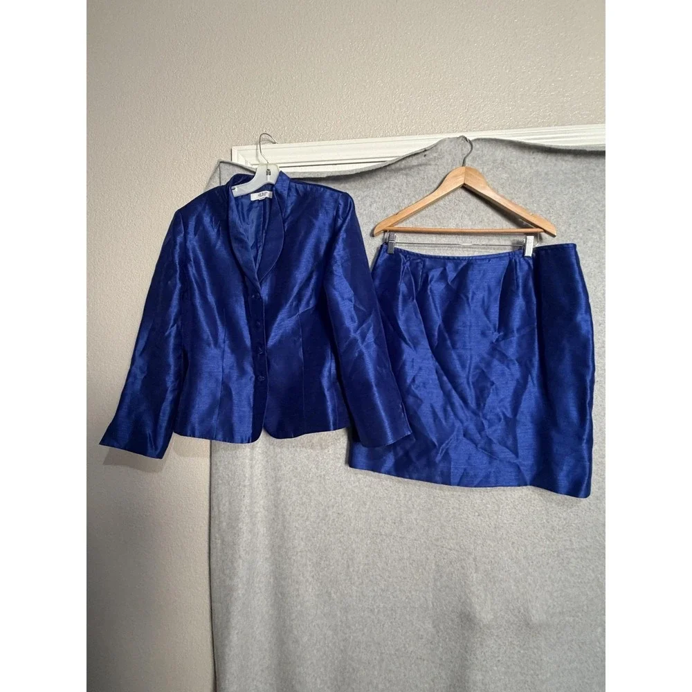 Le Suit Skirt Suit Womens 16 Blue 2 Piece Jacket Skirt Lined Career Workwear
